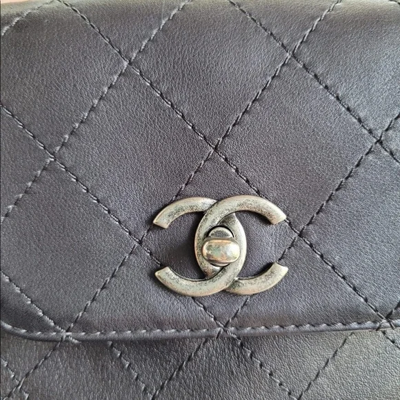 ❌SOLD❌SUPER CUTE!Chanel Bag Black Backpack Quilted Calfskin/Can use as a HandBag - Picture 8 of 16